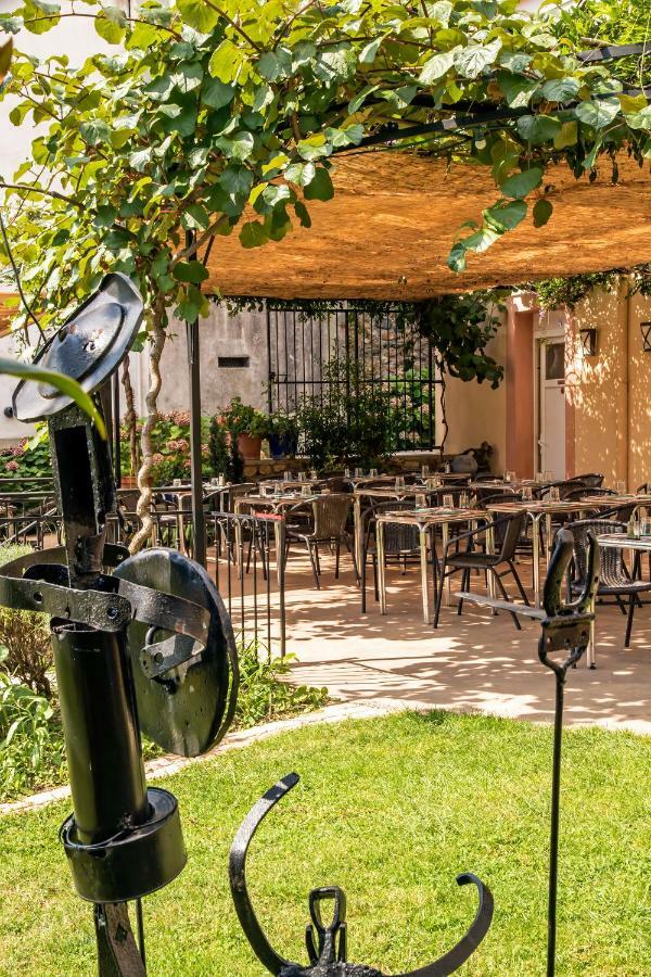 Hotel Restaurant Les Touristes Vals-les-Bains Buitenkant foto